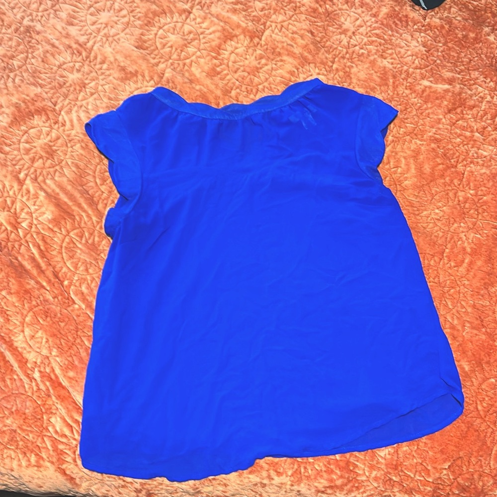 Monteau Size Large, blue cap sleeve shirt!